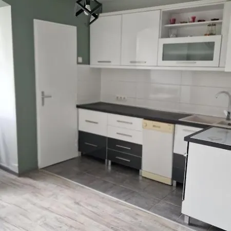 Stan Ideja 아파트